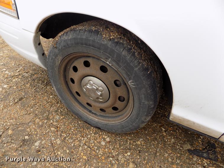 image for item DE1227 2010 Ford Crown Victoria Police Interceptor