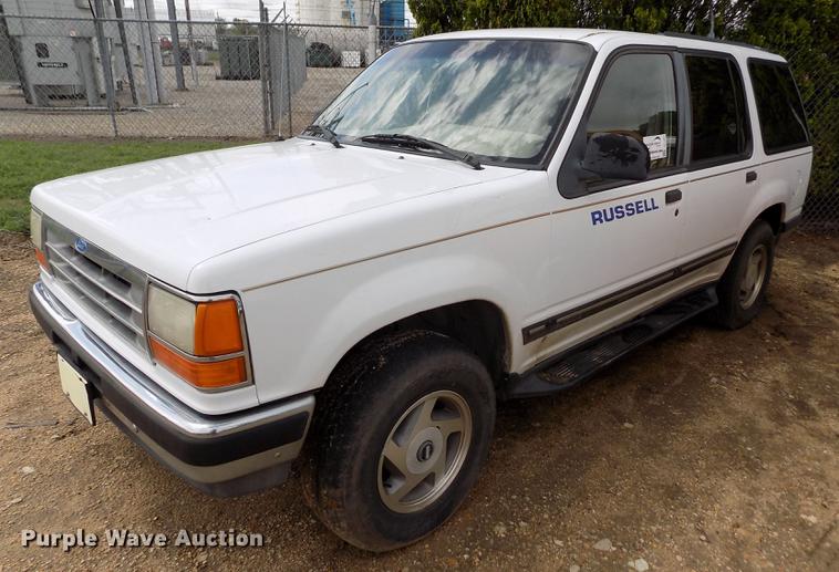 image for item DE1231 1994 Ford Explorer SUV