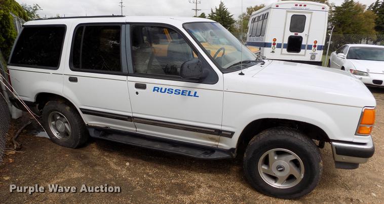 image for item DE1231 1994 Ford Explorer SUV