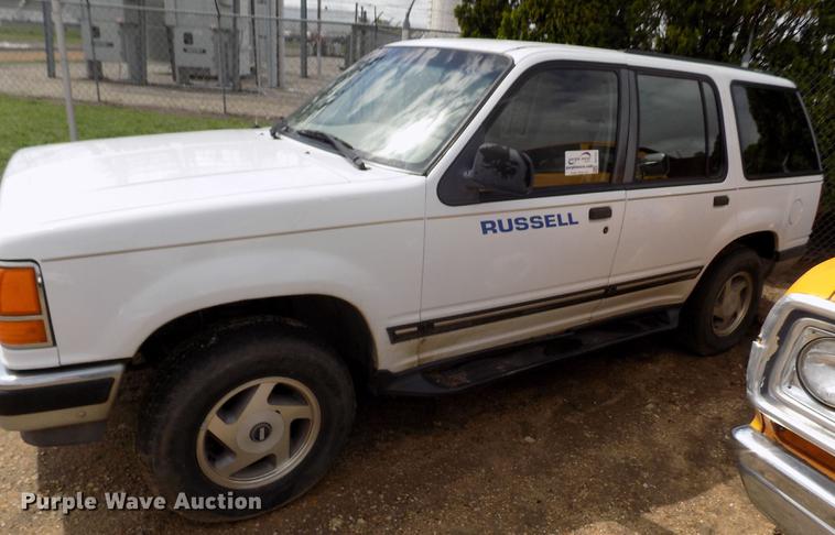 image for item DE1231 1994 Ford Explorer SUV