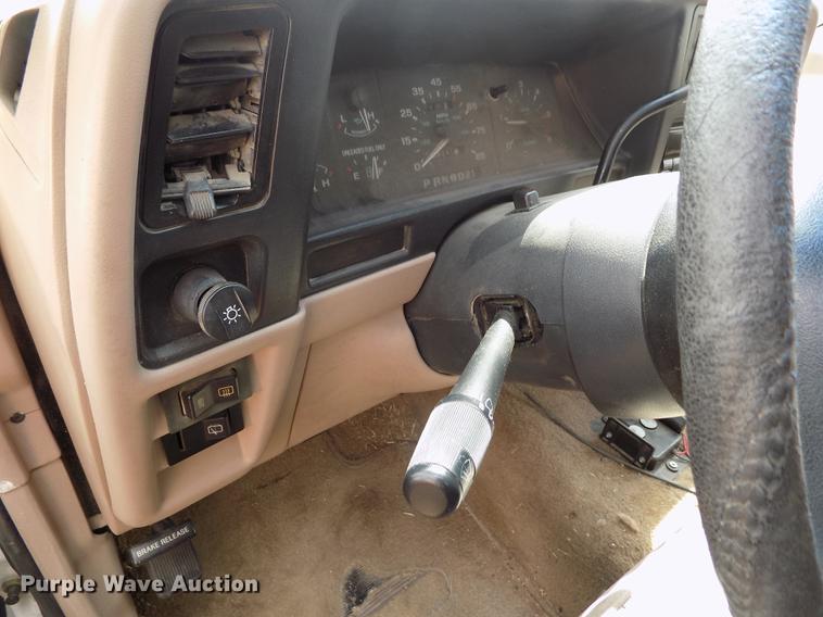 image for item DE1231 1994 Ford Explorer SUV