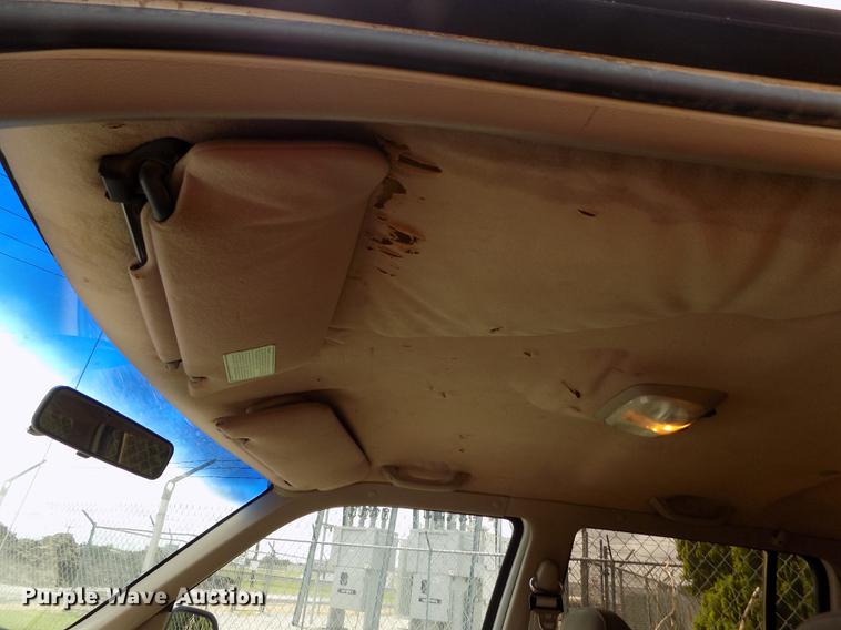 image for item DE1231 1994 Ford Explorer SUV