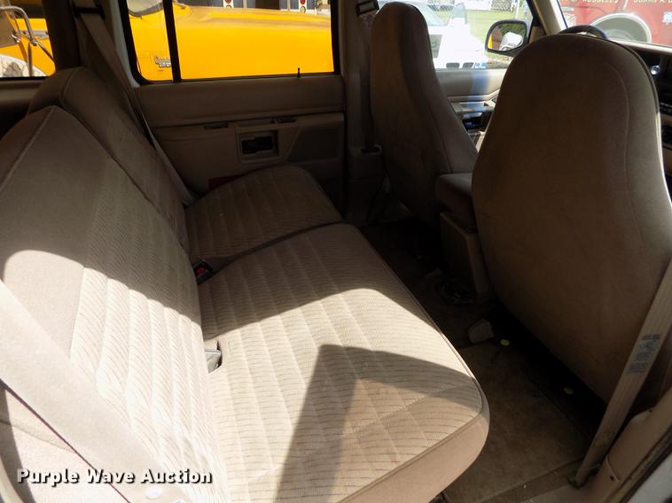 image for item DE1231 1994 Ford Explorer SUV