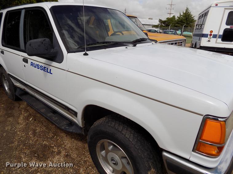 image for item DE1231 1994 Ford Explorer SUV