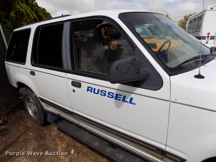 image for item DE1231 1994 Ford Explorer SUV