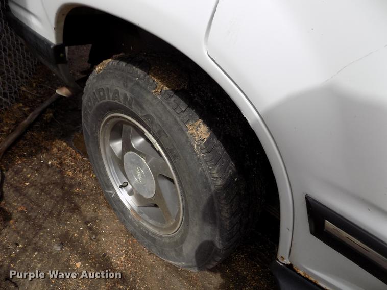 image for item DE1231 1994 Ford Explorer SUV