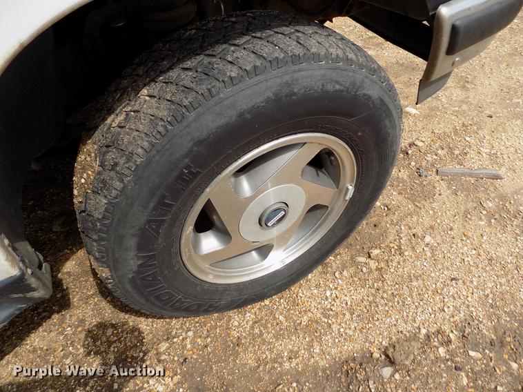 image for item DE1231 1994 Ford Explorer SUV