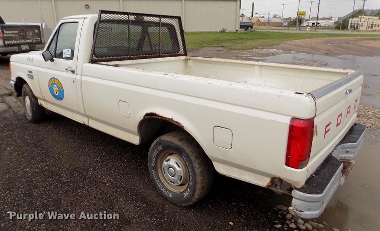 image for item DE1240 1990 Ford F150 Custom pickup truck