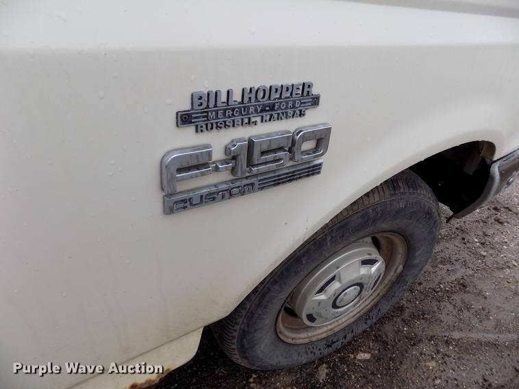 image for item DE1240 1990 Ford F150 Custom pickup truck