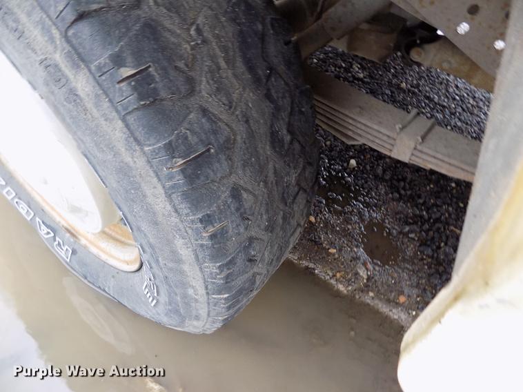 image for item DE1240 1990 Ford F150 Custom pickup truck