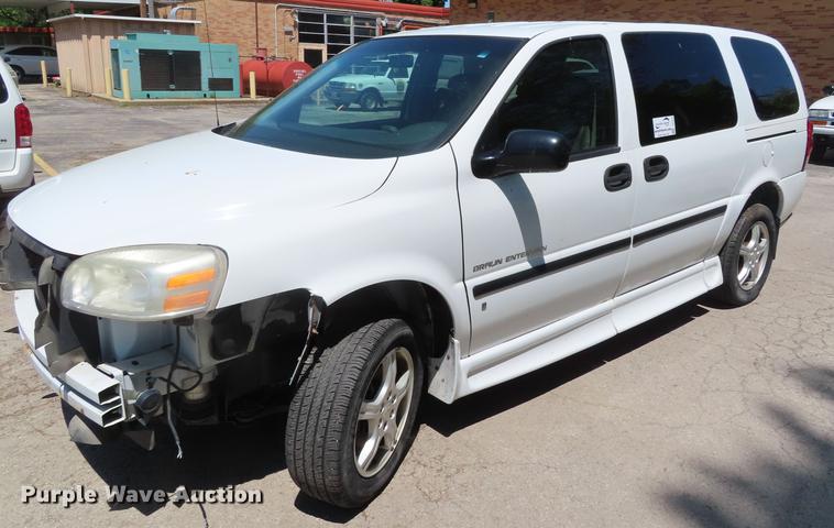 image for item DE3519 2007 Chevrolet Uplander handicap accessible van
