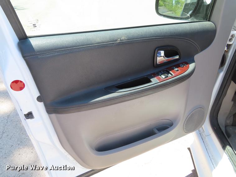 image for item DE3519 2007 Chevrolet Uplander handicap accessible van