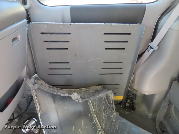 image for item DE3519 2007 Chevrolet Uplander handicap accessible van