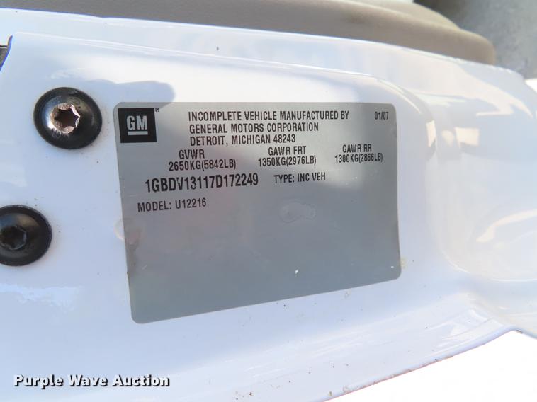 image for item DE3519 2007 Chevrolet Uplander handicap accessible van