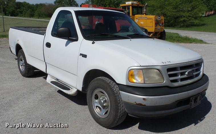 image for item DE7780 1999 Ford F150 pickup truck