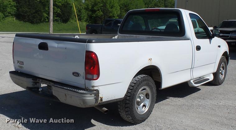 image for item DE7780 1999 Ford F150 pickup truck