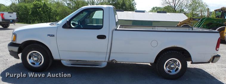 image for item DE7780 1999 Ford F150 pickup truck