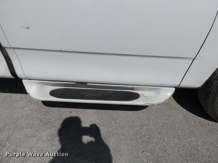 image for item DE7780 1999 Ford F150 pickup truck