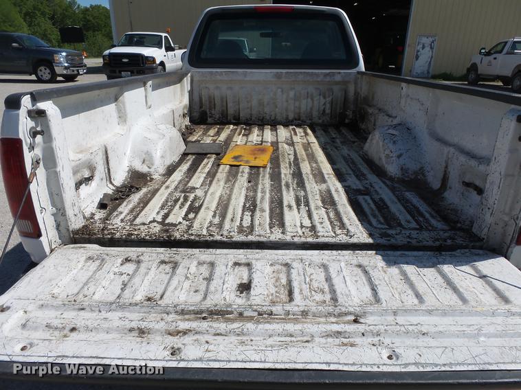 image for item DE7780 1999 Ford F150 pickup truck