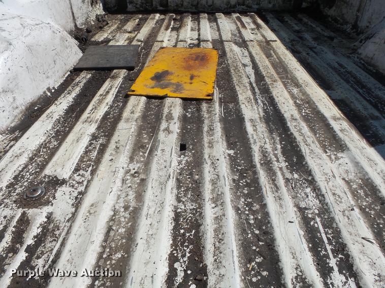 image for item DE7780 1999 Ford F150 pickup truck