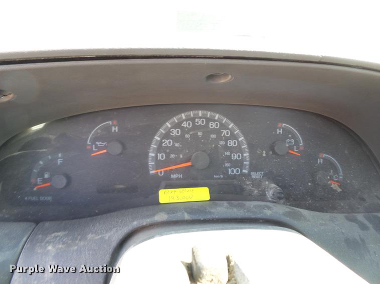 image for item DE7780 1999 Ford F150 pickup truck