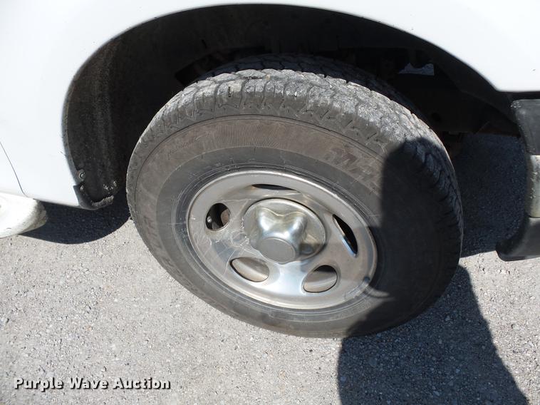 image for item DE7780 1999 Ford F150 pickup truck