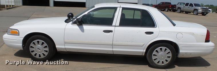 image for item DE7782 2009 Ford Crown Victoria Police Interceptor