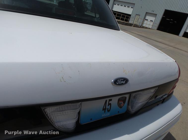 image for item DE7782 2009 Ford Crown Victoria Police Interceptor