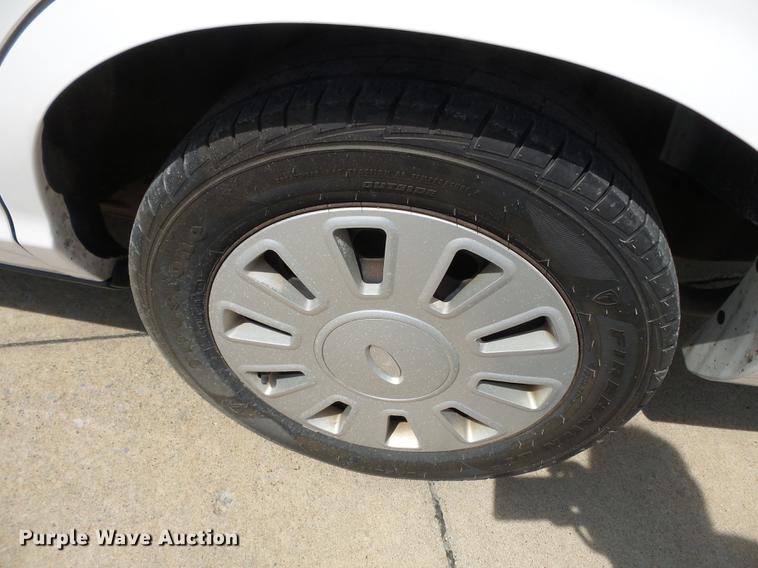 image for item DE7782 2009 Ford Crown Victoria Police Interceptor