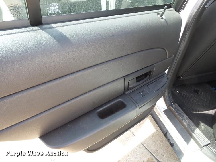 image for item DE7782 2009 Ford Crown Victoria Police Interceptor