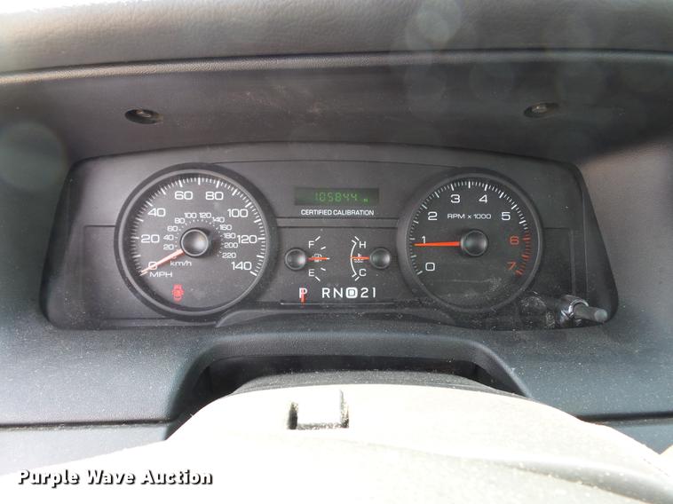 image for item DE7782 2009 Ford Crown Victoria Police Interceptor