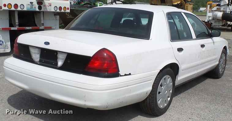 image for item DE7783 2008 Ford Crown Victoria Police Interceptor