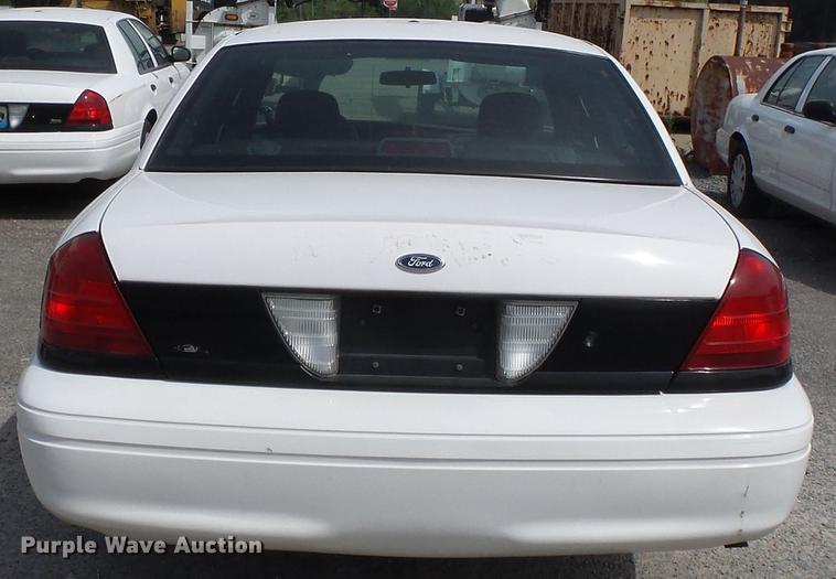 image for item DE7783 2008 Ford Crown Victoria Police Interceptor