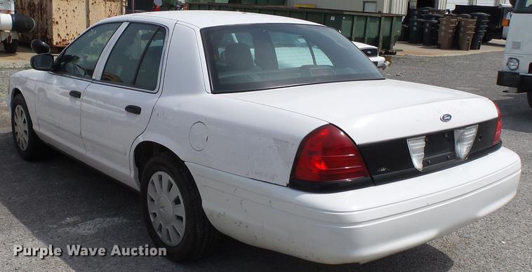 image for item DE7783 2008 Ford Crown Victoria Police Interceptor