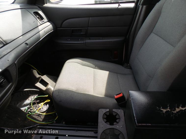 image for item DE7783 2008 Ford Crown Victoria Police Interceptor