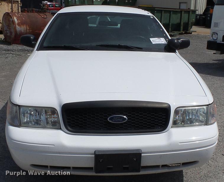 image for item DE7784 2011 Ford Crown Victoria Police Interceptor