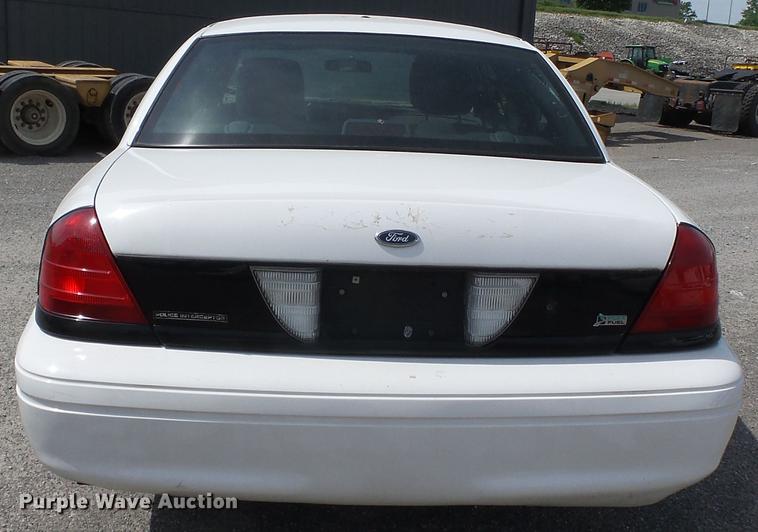 image for item DE7784 2011 Ford Crown Victoria Police Interceptor