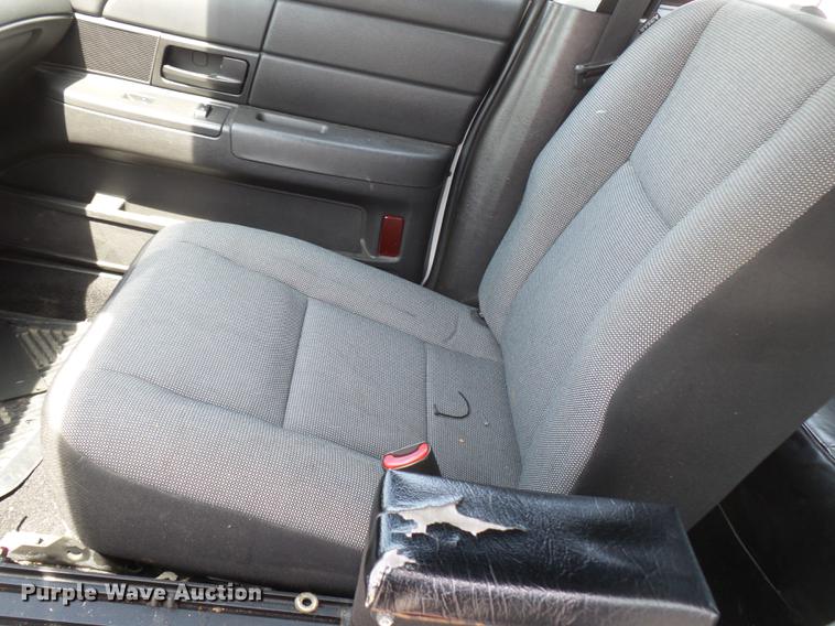 image for item DE7784 2011 Ford Crown Victoria Police Interceptor