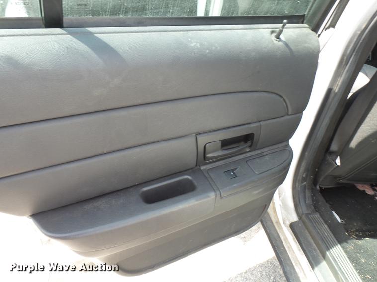 image for item DE7784 2011 Ford Crown Victoria Police Interceptor