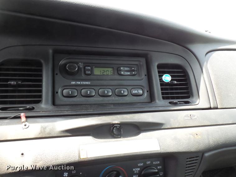 image for item DE7784 2011 Ford Crown Victoria Police Interceptor