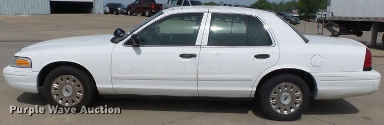 image for item DE7785 2005 Ford Crown Victoria Police Interceptor
