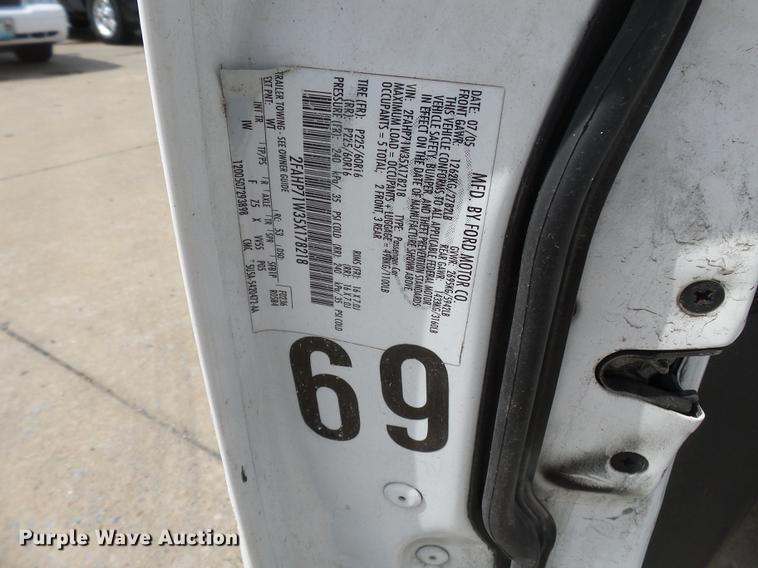 image for item DE7785 2005 Ford Crown Victoria Police Interceptor