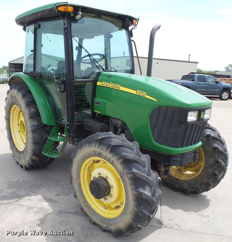 image for item DE7786 John Deere 5525 MFWD tractor