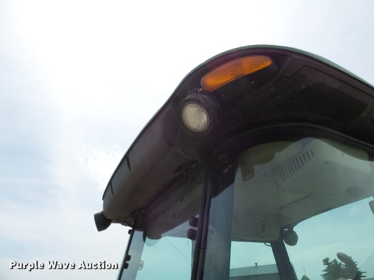 image for item DE7786 John Deere 5525 MFWD tractor