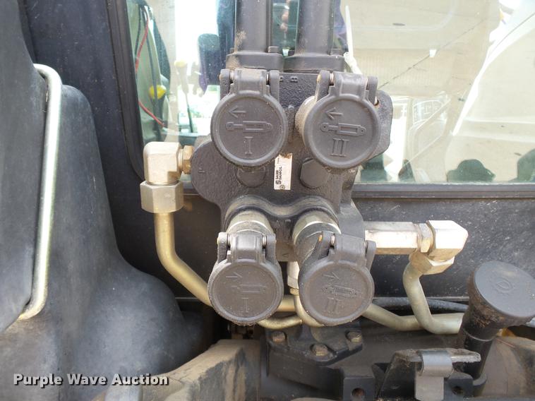 image for item DE7786 John Deere 5525 MFWD tractor