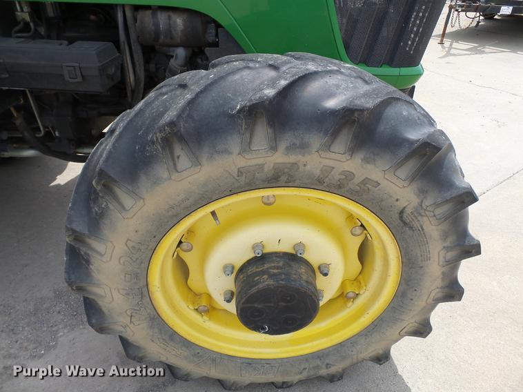 image for item DE7786 John Deere 5525 MFWD tractor