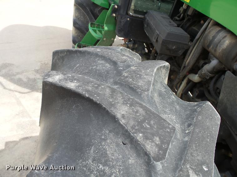 image for item DE7786 John Deere 5525 MFWD tractor