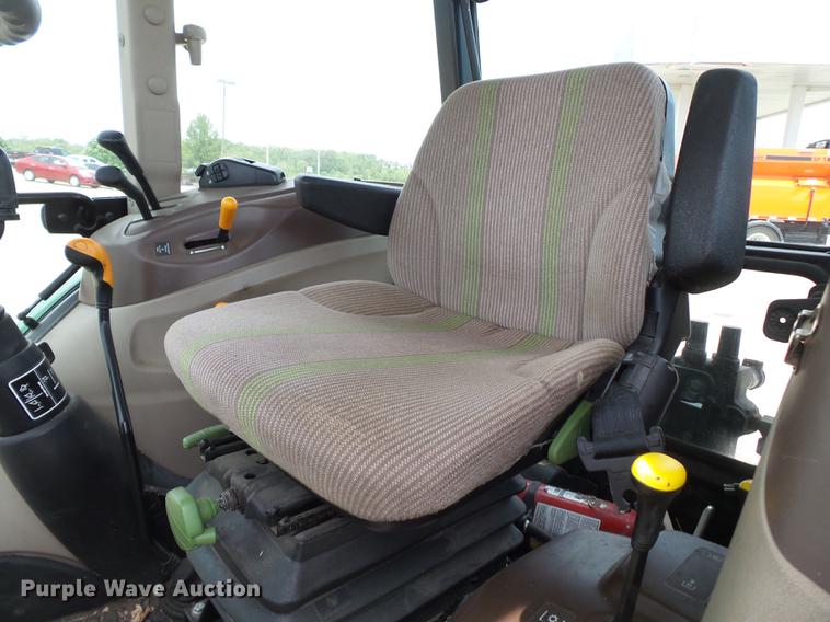 image for item DE7786 John Deere 5525 MFWD tractor