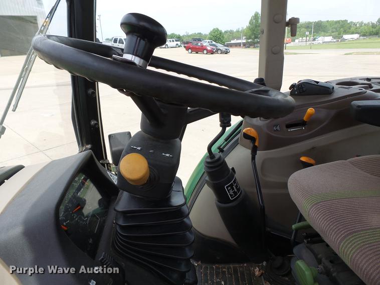image for item DE7786 John Deere 5525 MFWD tractor