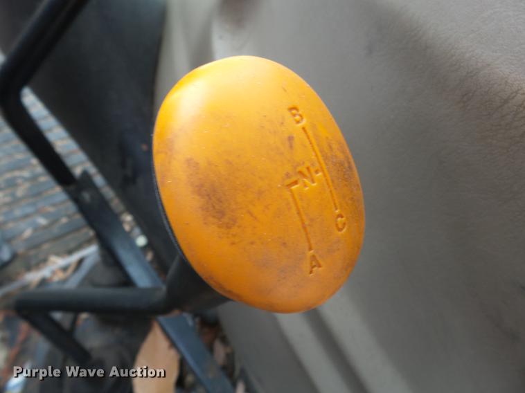 image for item DE7786 John Deere 5525 MFWD tractor